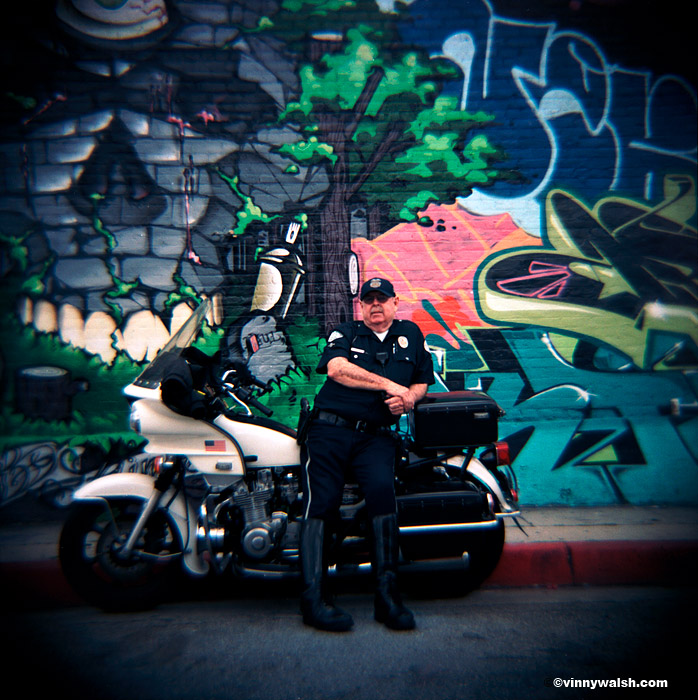 66vc-biker-cop
