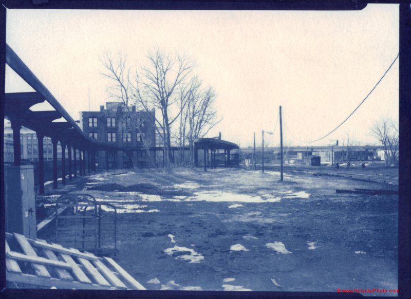 Abandon Rail Platform, Union Station: Springfield, MA
