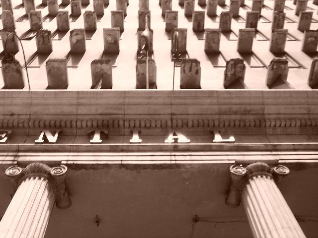 and they still remain (old manila now)