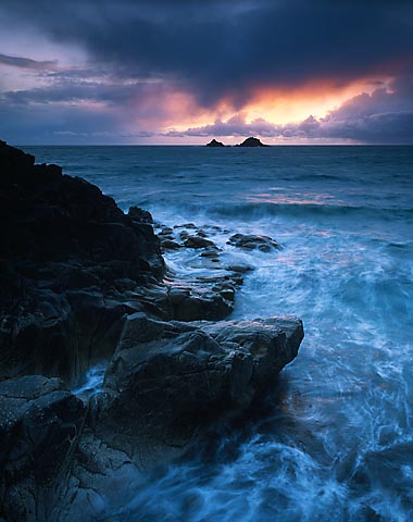 Angry sky - Porth Nanven