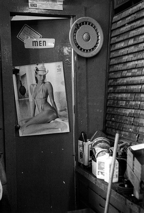 Auto Garage - Mens Room