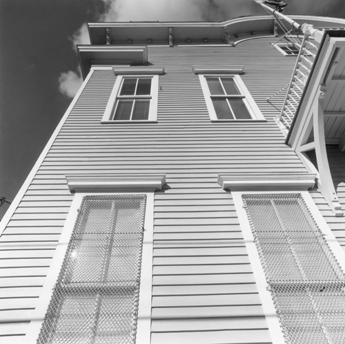 Barred Windowa, 2007