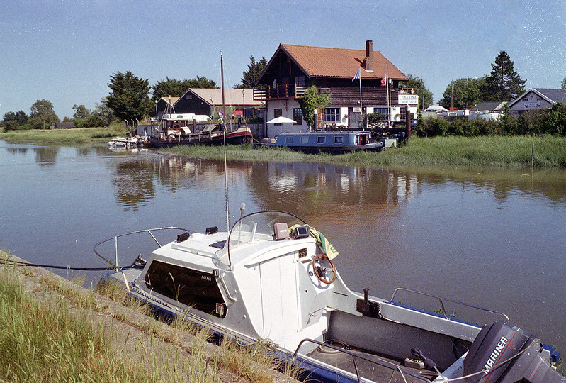 Battlesbridge with MINOX 35GT