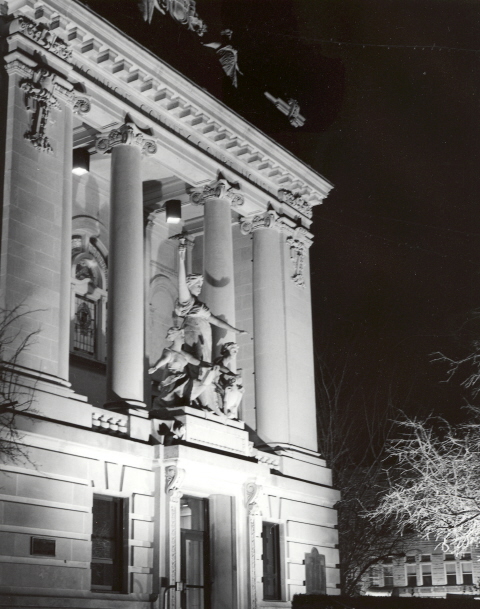 bloomington courthouse