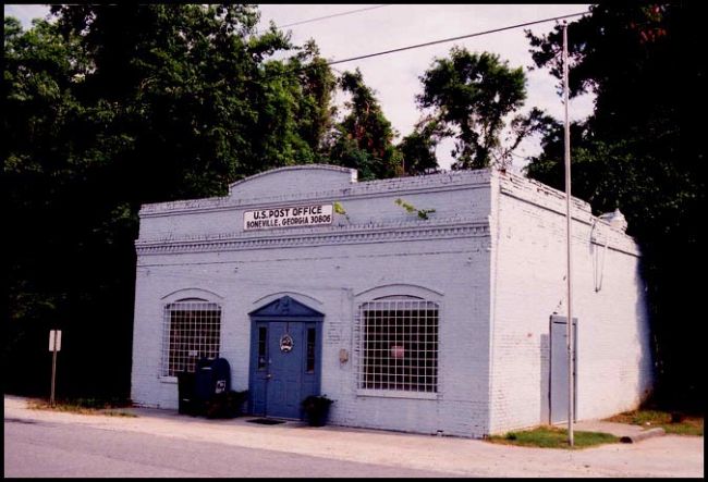 BONEVILLE, GEORGIA'S POSTOFFICE: 2004