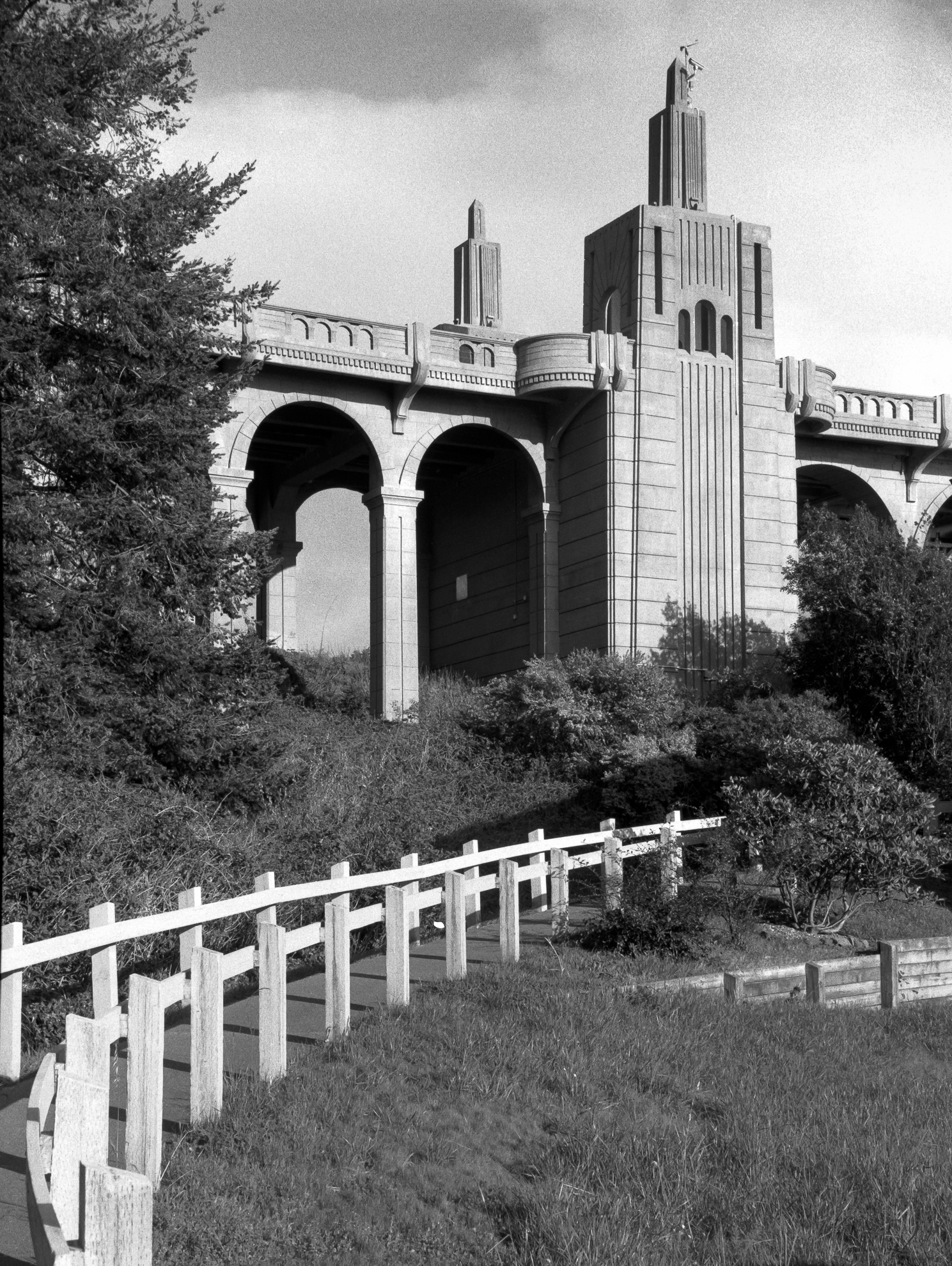 Bridge over Rogue River