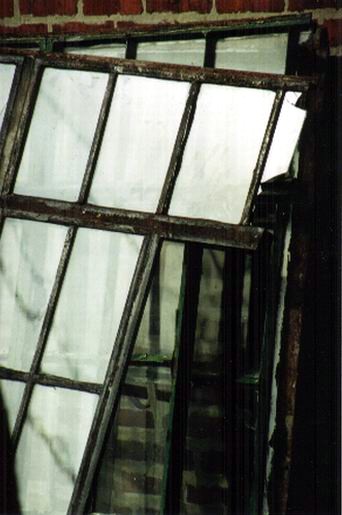Broken_Panes