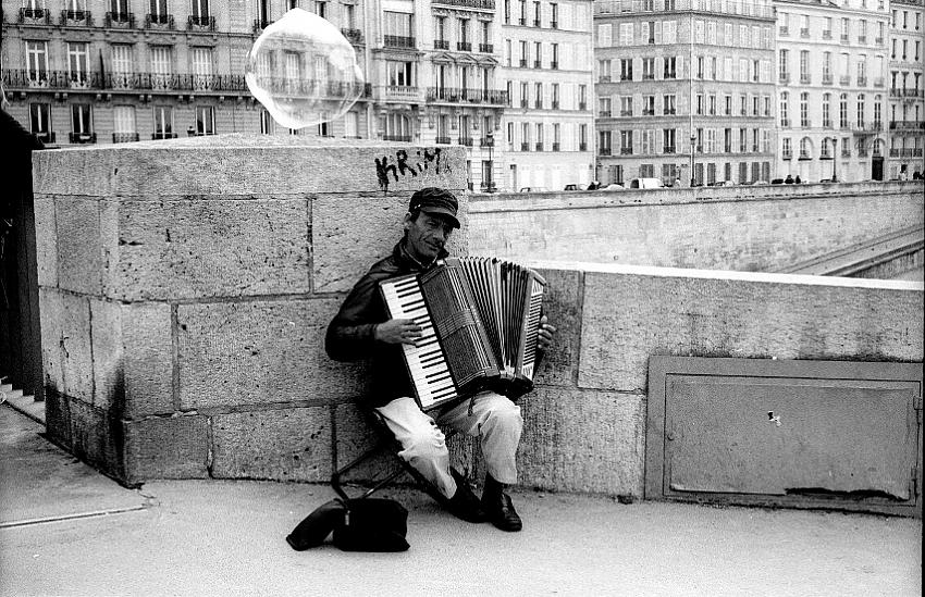 bubbleaccordionman small