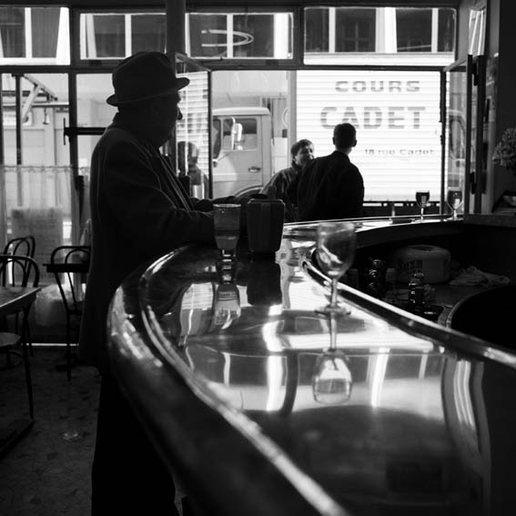 cafes parisiens serie