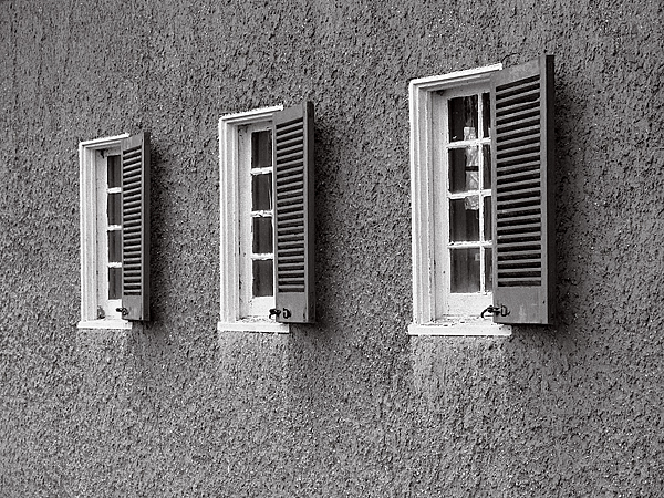 Carriage House Windows, Kings Gap