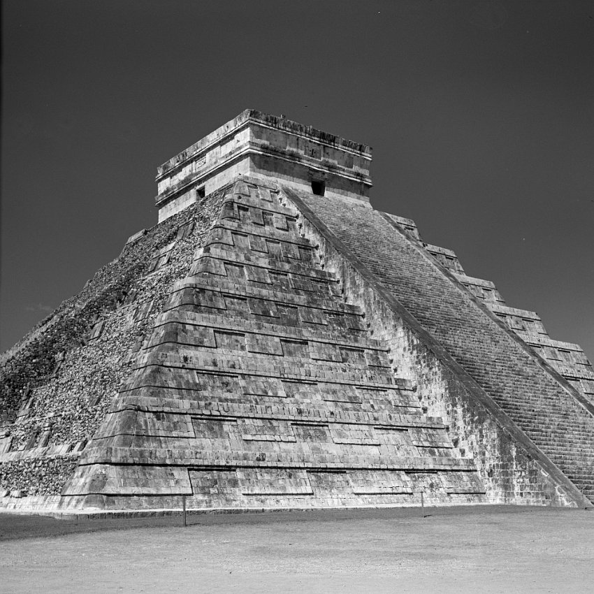 Chichen Itza Pyramid basic