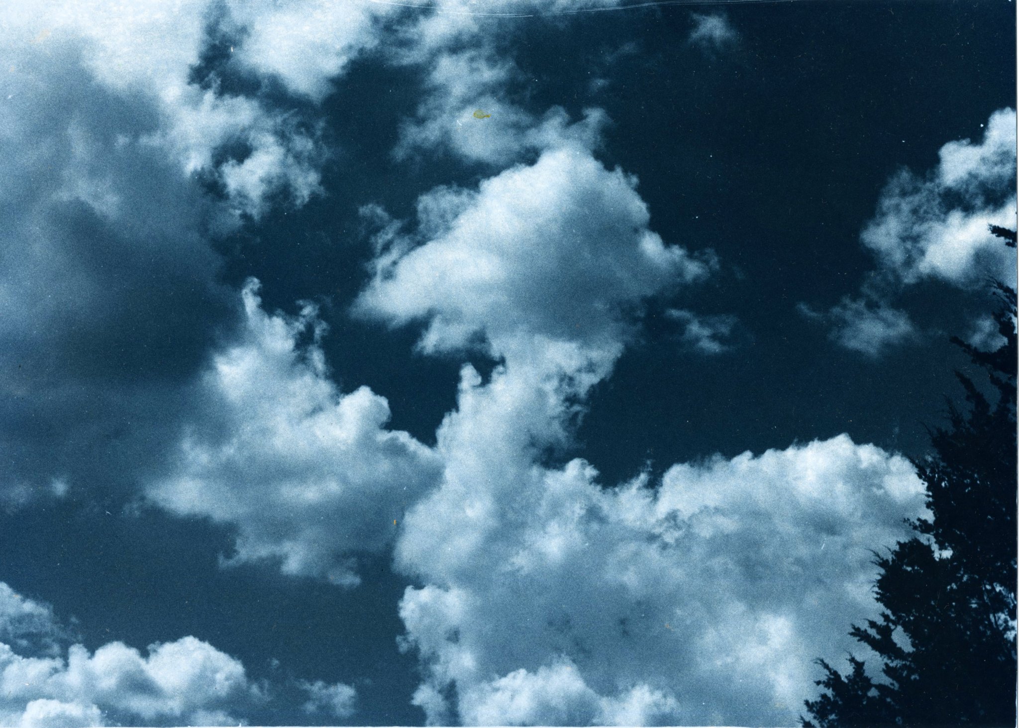 Clouds-BluDuck-001