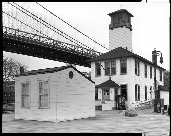 coffee-shop by the bridge