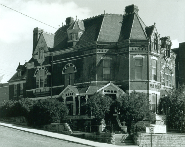 Coper King Mansion