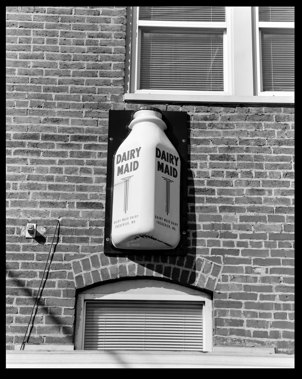 Dairy Maid Sign