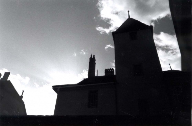 Dark House