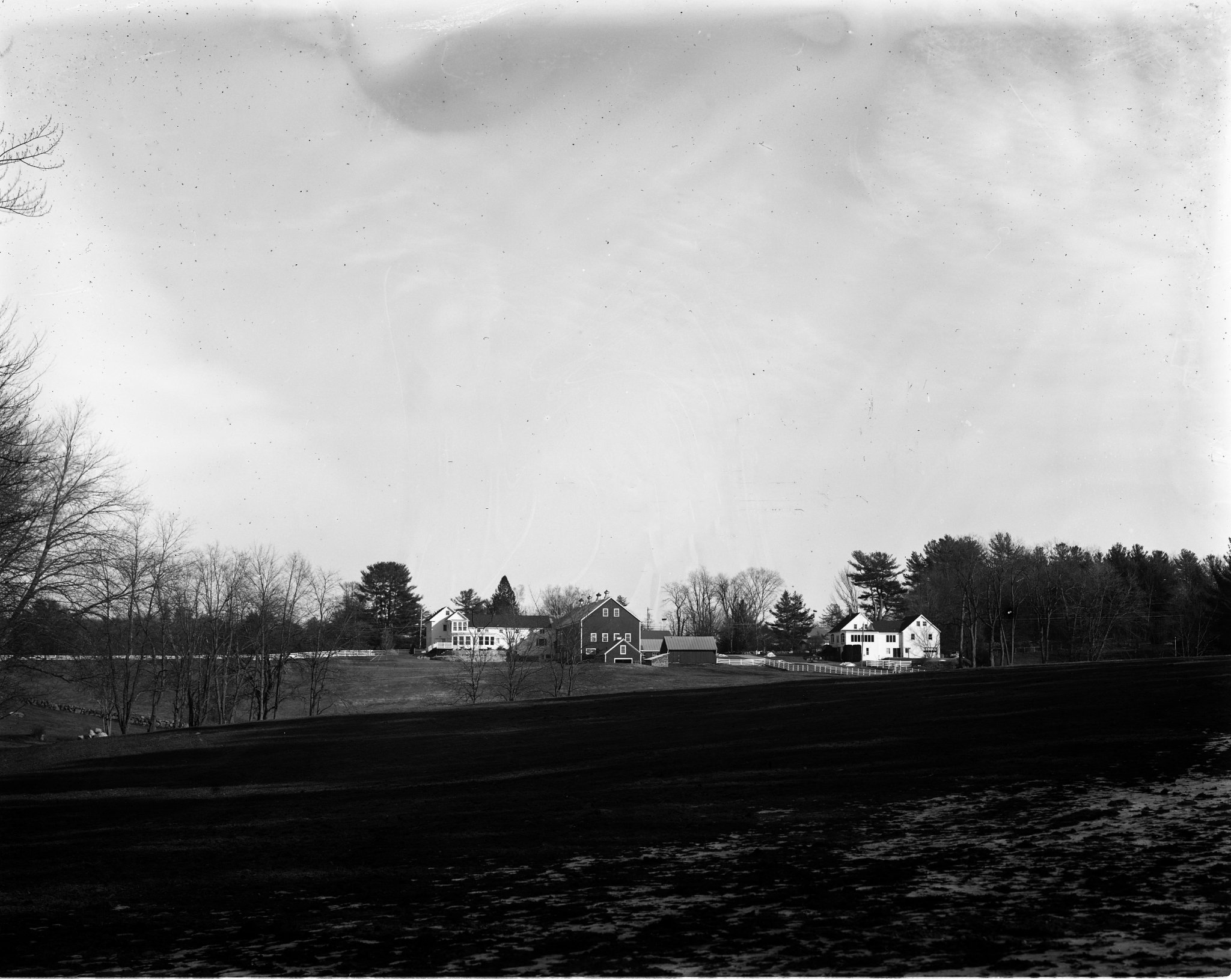 Dry Plate - Farm House