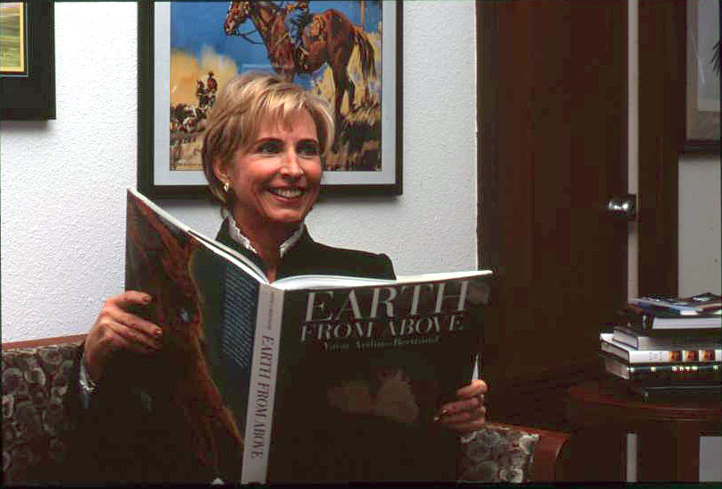 Earth_Carol