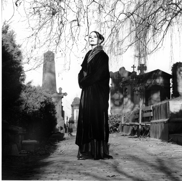 Elke Gothic 2
