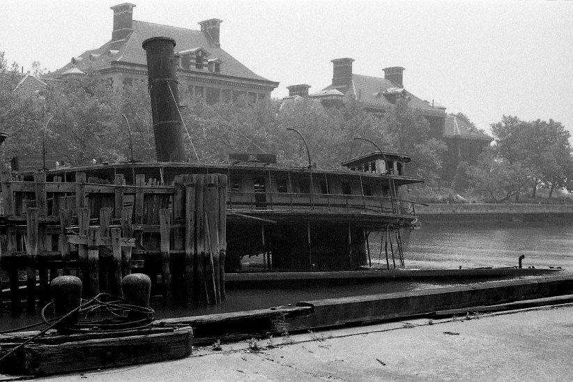 Ellis Island 1976