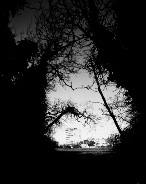 Encroaching (pinhole)