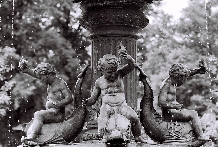 Fountain Cherubs