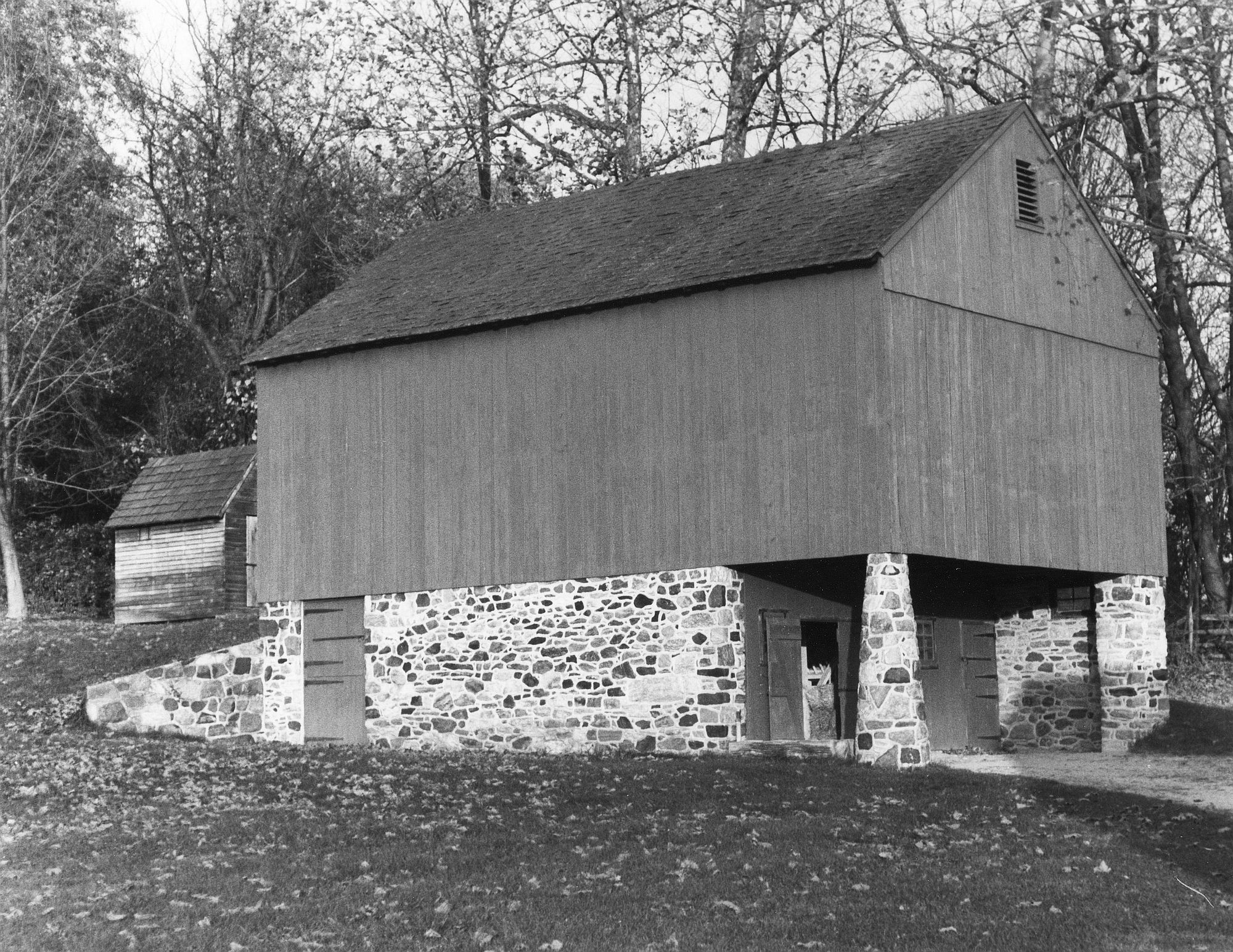 Frame & Stone Barn-2