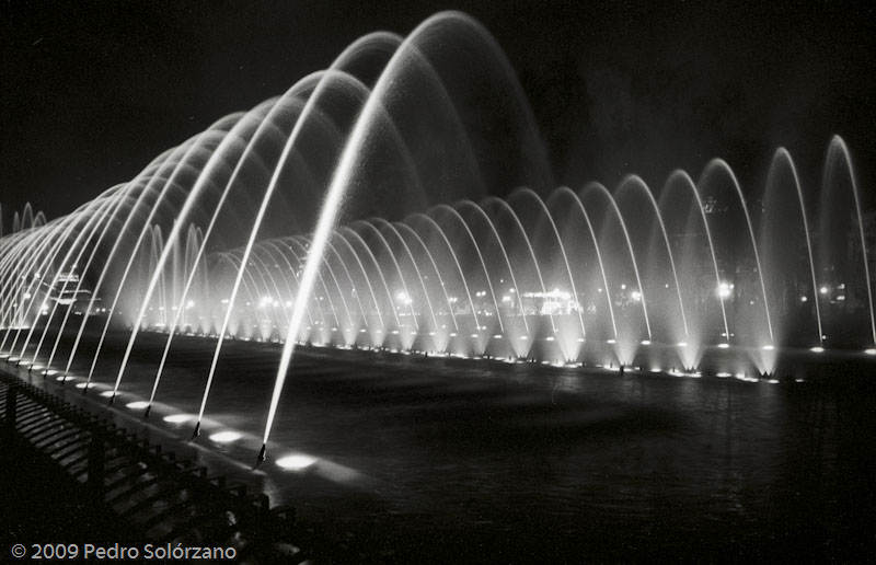 Fuente Plaza De La Aviación