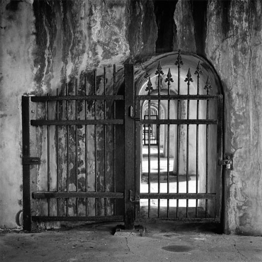 Gate