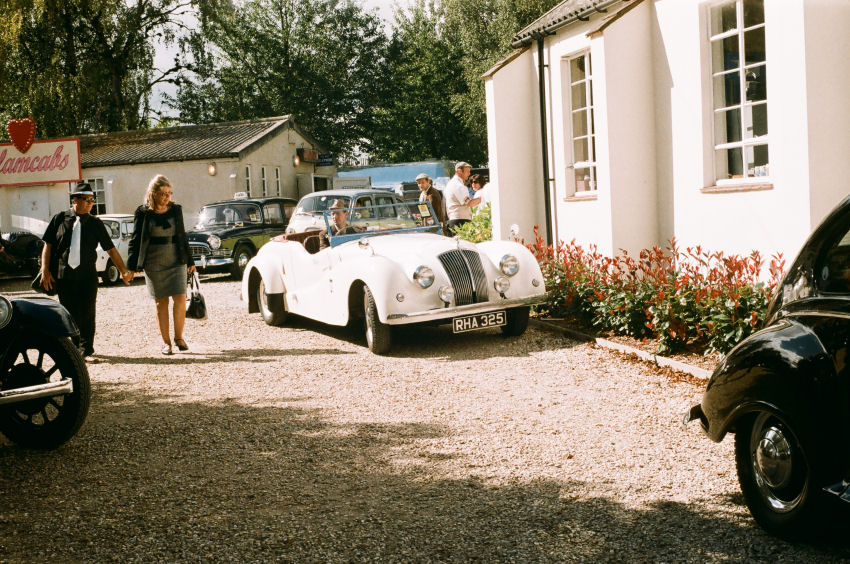 Glam Cabs. Need a lift?