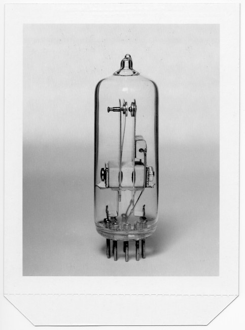 glass enveloped relay