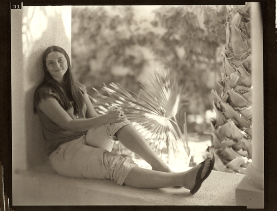 Hanni on porch 2