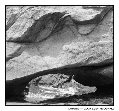 Hole in Rocks, Punta Tuna