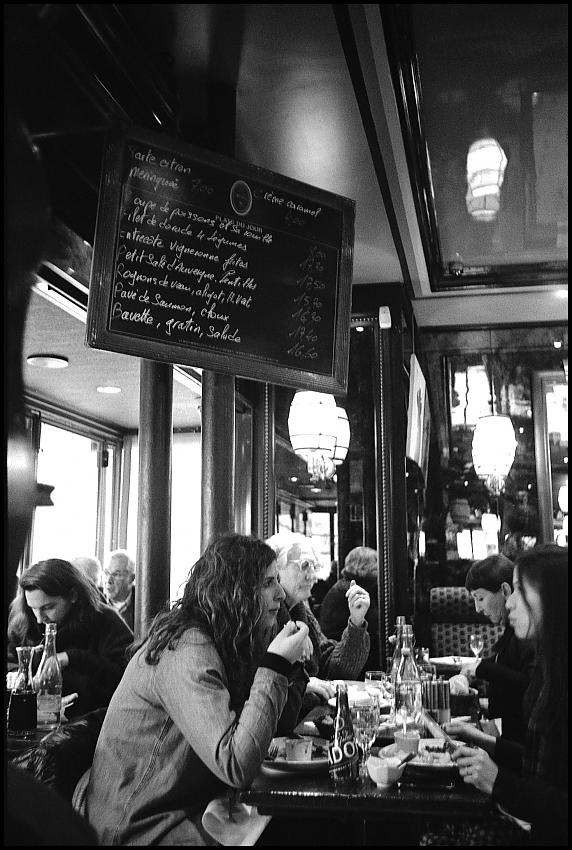 In Cafe Nemrod, Paris