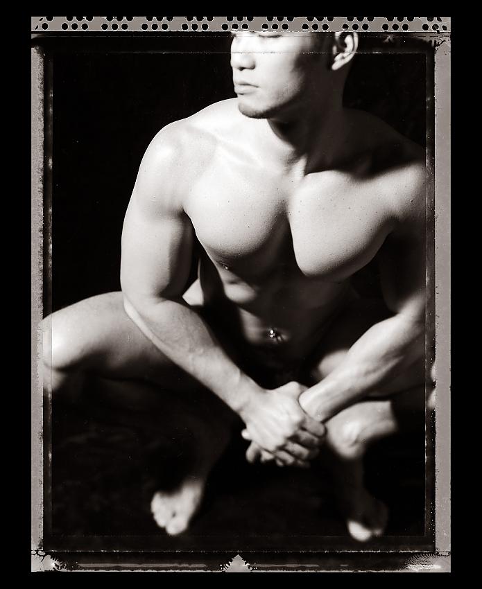 Jose, Crouching, Front
