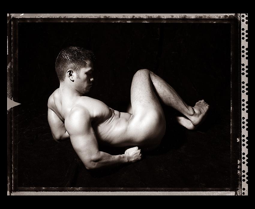 Jose, Reclining