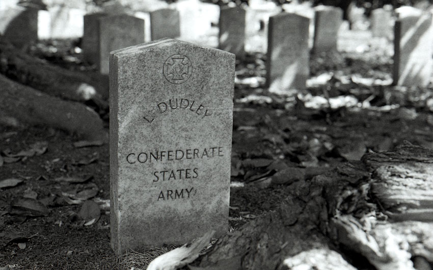 L.-dudley-headstone-850x529