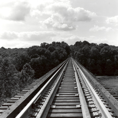 Lake Lemon Train Terssel