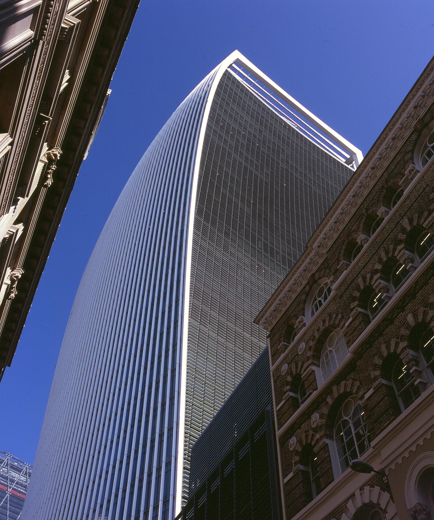 London : Sky Garden from below