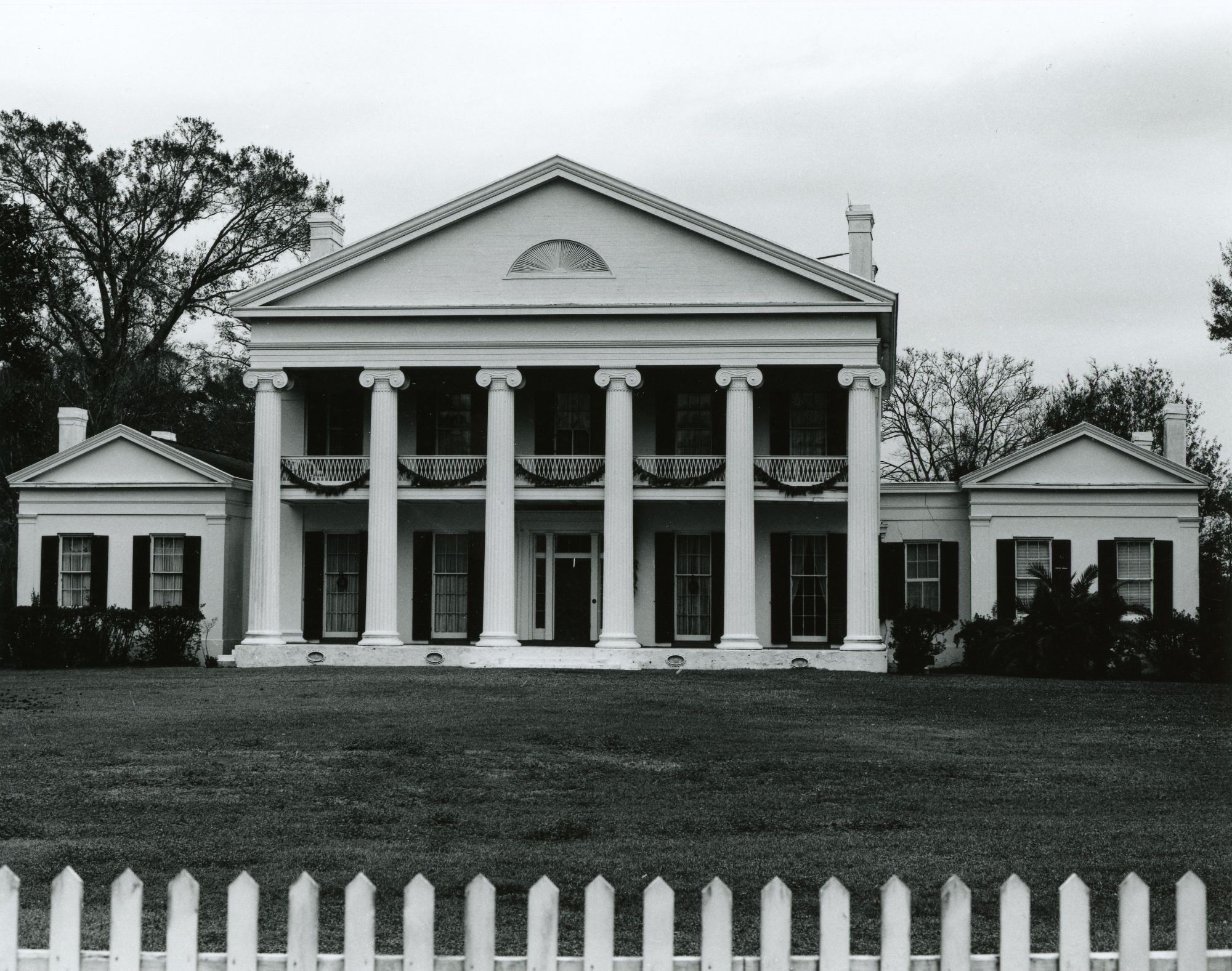 Madewood Plantation House-2
