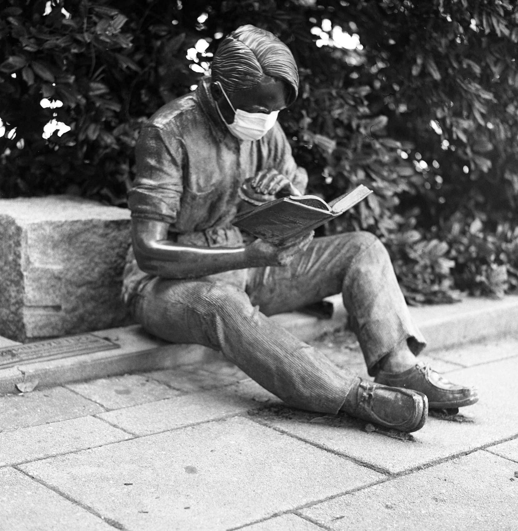 masked reader