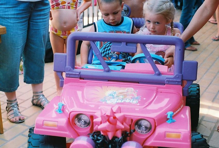 My niece, turning 3 - pool party!