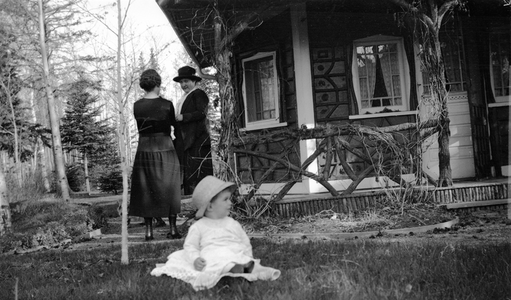 Ornate house, 1920's.jpg