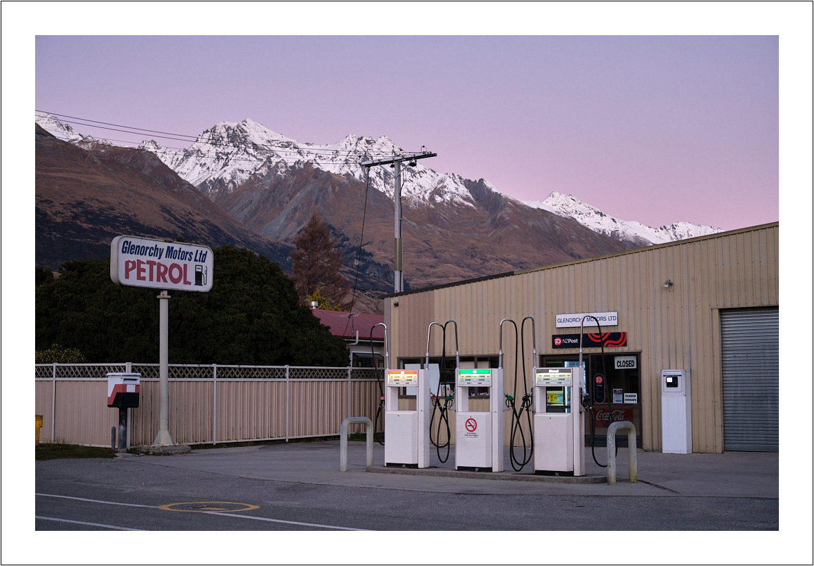 petrol station.jpg