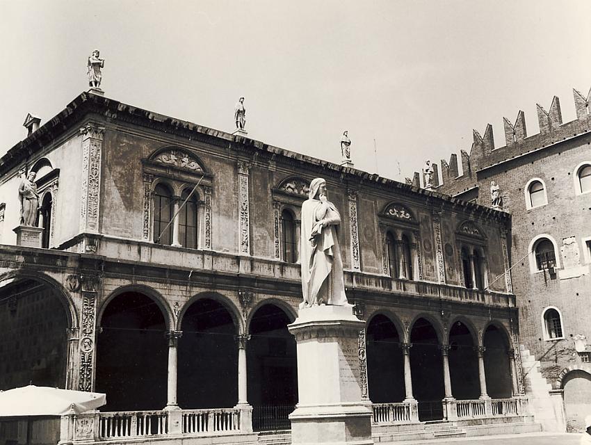 Piazza dei Signori, Verona