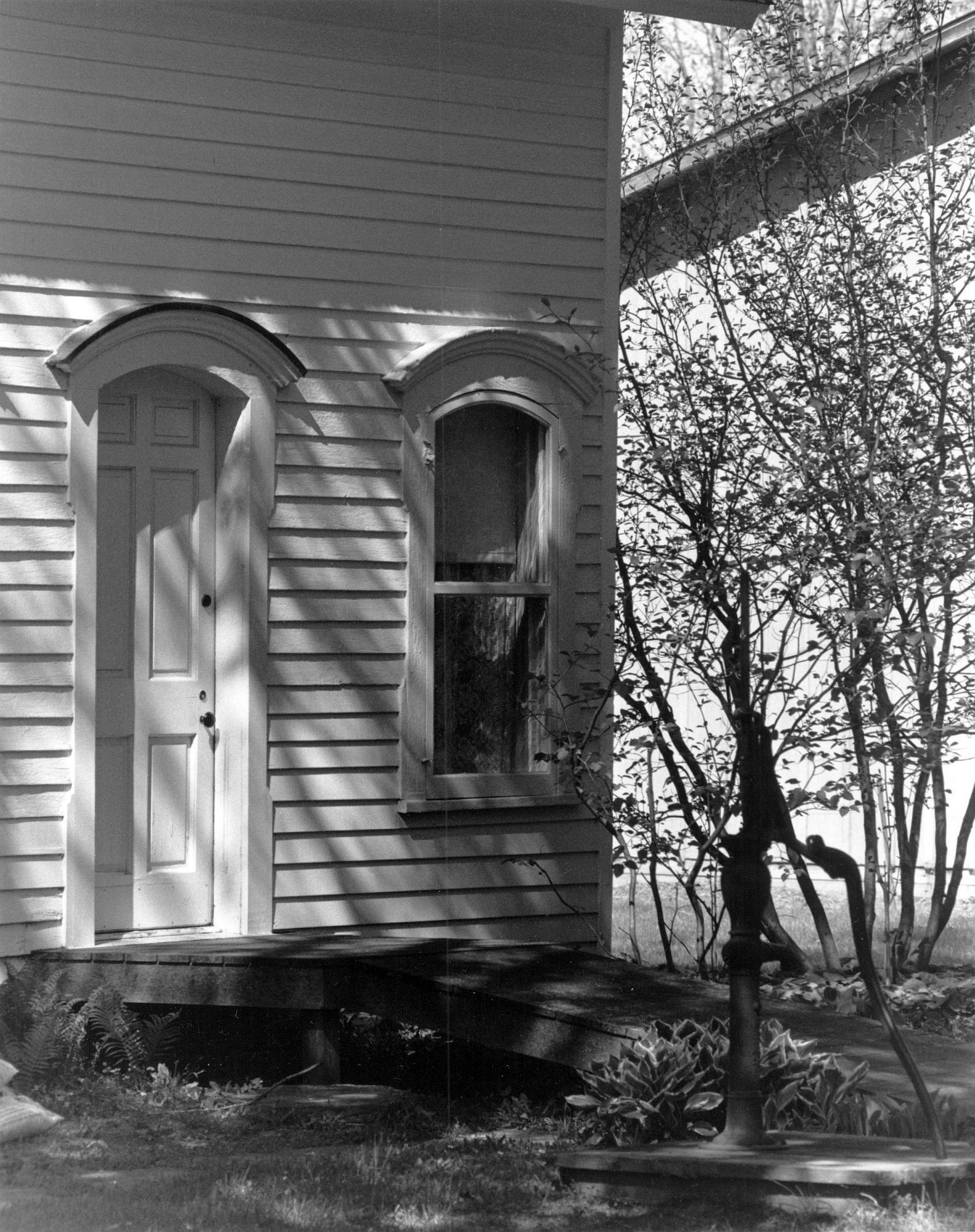Pump & Door