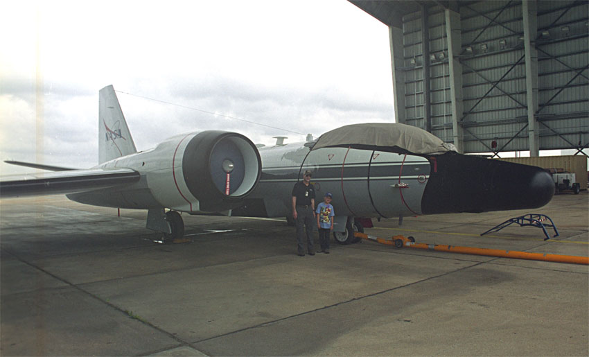 RB-57 long wing