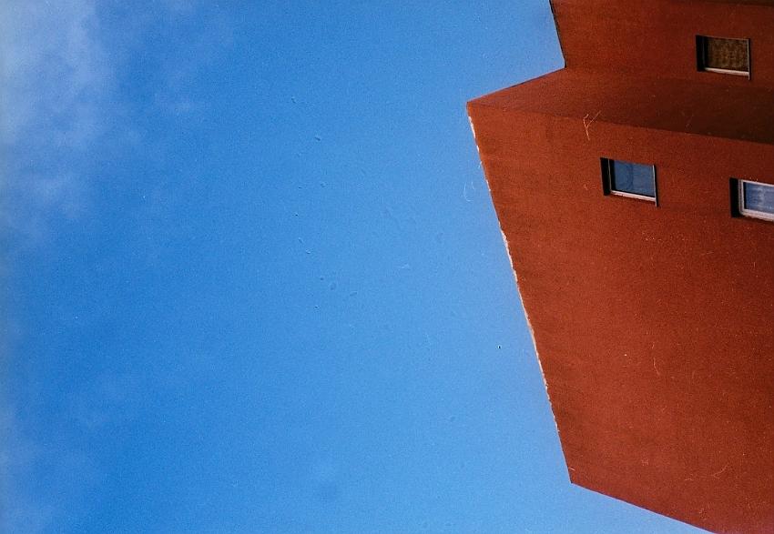 Red Building - Leica Mini Zoom