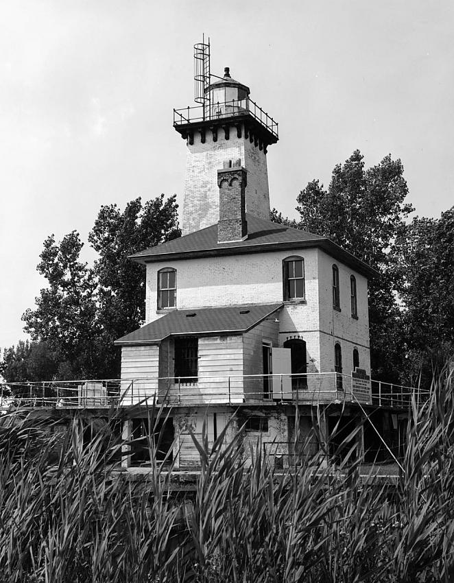 Saginaw Rear range lighthouse