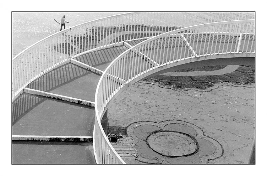 Sand artist - Torquay beach